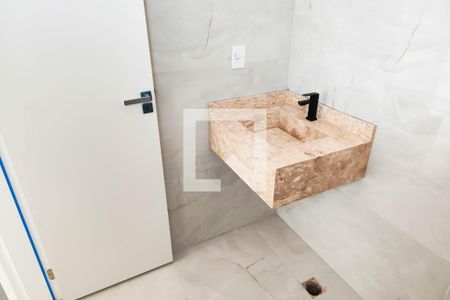 Casa à venda com 147m², 3 quartos e 2 vagas Casa à venda com 147m², 3 quartos e 2 vagasBanheiro da Suite 2