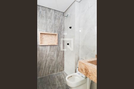 Casa à venda com 147m², 3 quartos e 2 vagas Casa à venda com 147m², 3 quartos e 2 vagasBanheiro Social