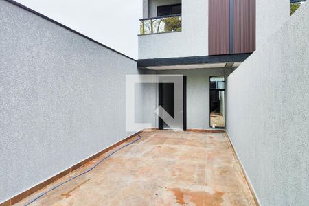 Casa à venda com 147m², 3 quartos e 2 vagas Casa à venda com 147m², 3 quartos e 2 vagasGaragem