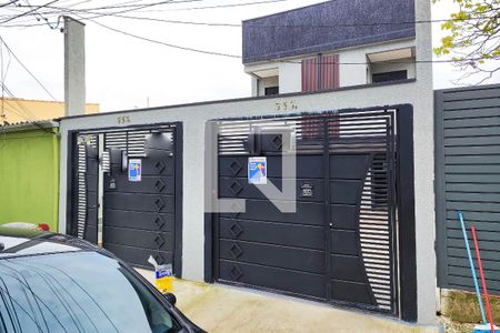 Casa à venda com 147m², 3 quartos e 2 vagas Casa à venda com 147m², 3 quartos e 2 vagasFachada