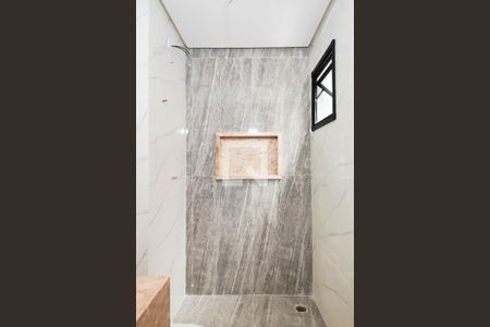 Casa à venda com 147m², 3 quartos e 2 vagas Casa à venda com 147m², 3 quartos e 2 vagasBanheiro Social