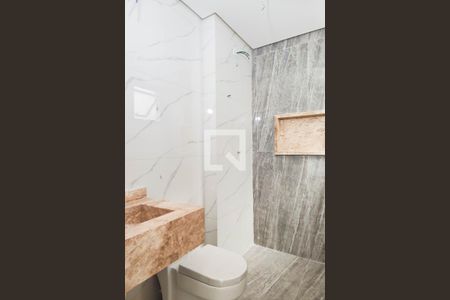 Casa à venda com 147m², 3 quartos e 2 vagas Casa à venda com 147m², 3 quartos e 2 vagasBanheiro Social