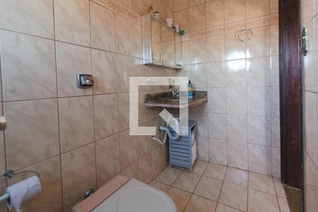 Banheiro da Suíte de casa à venda com 4 quartos, 150m² em Parque Continental Ii, Guarulhos