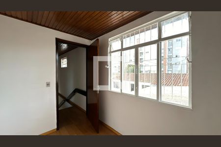 Quarto de casa para alugar com 4 quartos, 240m² em Vila Izabel, Curitiba