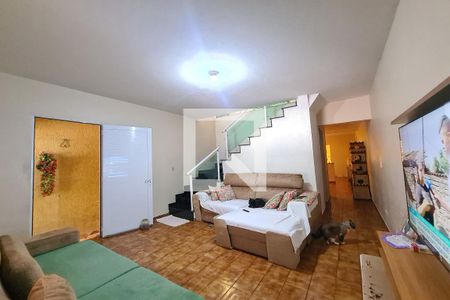 Sala 1 de casa para alugar com 3 quartos, 250m² em Jardim Sapopemba, São Paulo