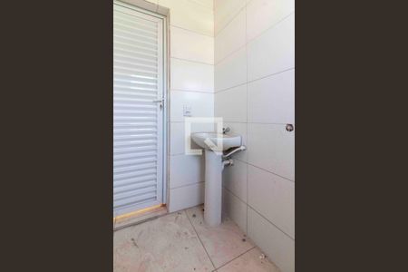 Banheiro de casa para alugar com 1 quarto, 24m² em Jardim Sao Sebastiao, São Paulo