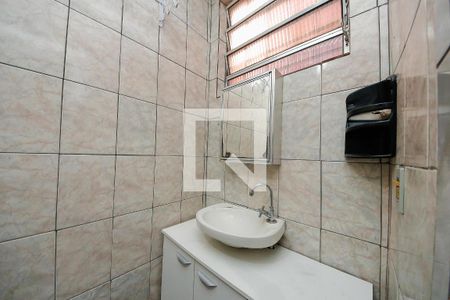 Banheiro de casa para alugar com 1 quarto, 42m² em Sítio Pinheirinho, São Paulo