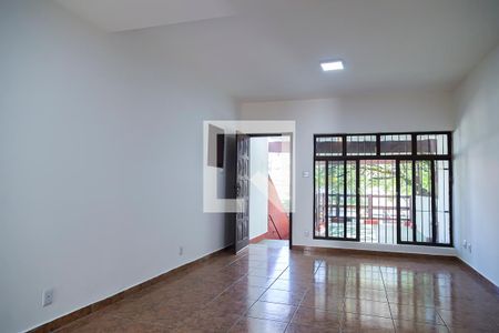 Sala de casa à venda com 3 quartos, 120m² em Jardim Prudência, São Paulo