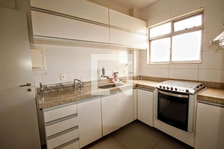 Cozinha de apartamento à venda com 3 quartos, 95m² em Funcionários, Belo Horizonte