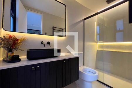 Banheiro de casa de condomínio à venda com 2 quartos, 275m² em Vila Mariana, São Paulo