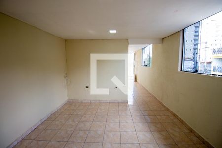 Sala de casa para alugar com 2 quartos, 78m² em Vila Carmosina, São Paulo