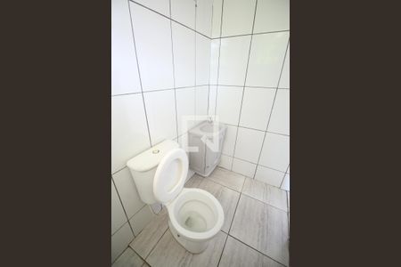 Banheiro de casa para alugar com 1 quarto, 47m² em Lauzane Paulista, São Paulo