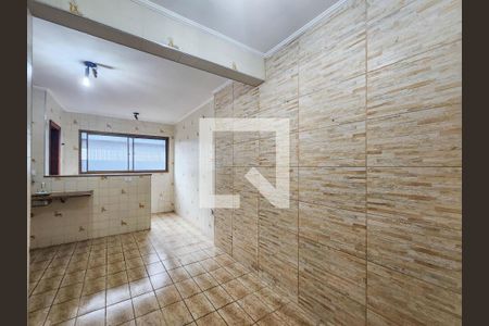 Cozinha de apartamento para alugar com 2 quartos, 76m² em Embaré, Santos