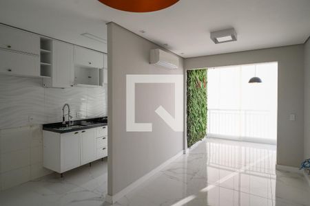 Sala de apartamento para alugar com 3 quartos, 66m² em Vila Dom Pedro I, São Paulo