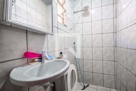 Banheiro de casa para alugar com 1 quarto, 45m² em Presidente Altino, Osasco