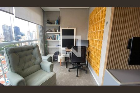 Apartamento à venda com 2 quartos, 123m² em Vila Cordeiro, São Paulo