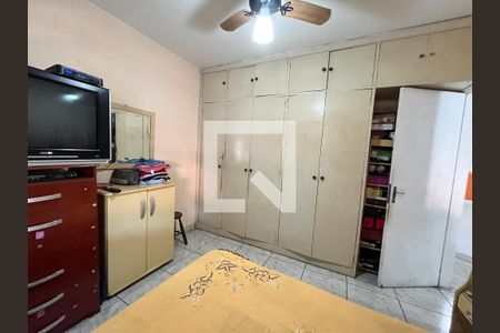 Casa à venda com 300m², 5 quartos e 2 vagas Casa à venda com 300m², 5 quartos e 2 vagasQuarto 2