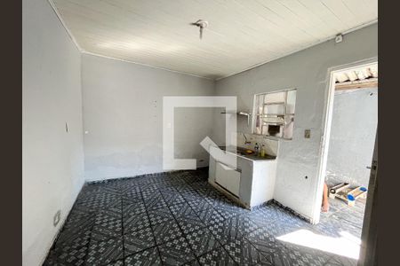 Casa à venda com 300m², 5 quartos e 2 vagas Casa à venda com 300m², 5 quartos e 2 vagasSala 3/Cozinha 2