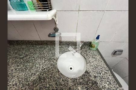 Casa à venda com 300m², 5 quartos e 2 vagas Casa à venda com 300m², 5 quartos e 2 vagasBanheiro 1