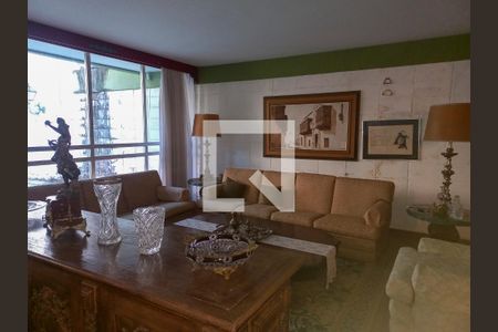 Casa à venda com 3 quartos, 520m² em Sion, Belo Horizonte