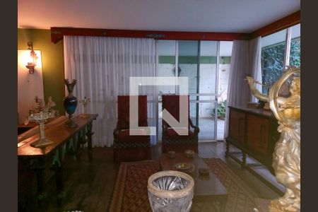 Casa à venda com 3 quartos, 520m² em Sion, Belo Horizonte