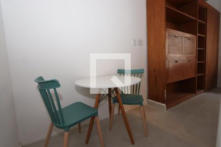 Estúdio - cozinha de kitnet/studio para alugar com 1 quarto, 24m² em Centro Histórico de São Paulo, São Paulo