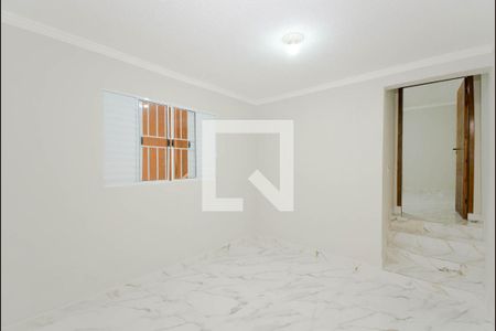 Quarto 2 de casa para alugar com 3 quartos, 240m² em Jardim Jovaia, Guarulhos