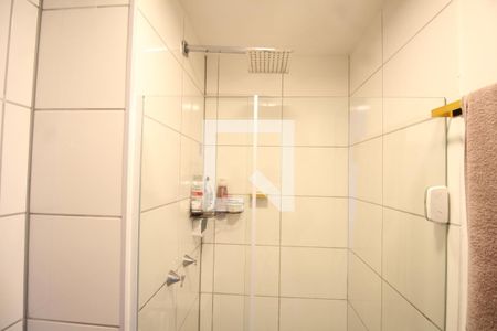 Banheiro de apartamento para alugar com 2 quartos, 44m² em Vila Plana, São Paulo