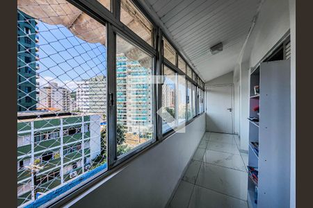 Detalhe Sala de apartamento para alugar com 1 quarto, 80m² em Gonzaga, Santos