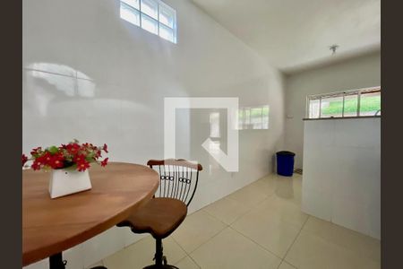 Sala de casa à venda com 5 quartos, 360m² em União, Belo Horizonte