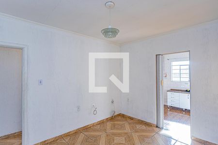 Sala de casa à venda com 3 quartos, 200m² em Vila Bruna, São Paulo
