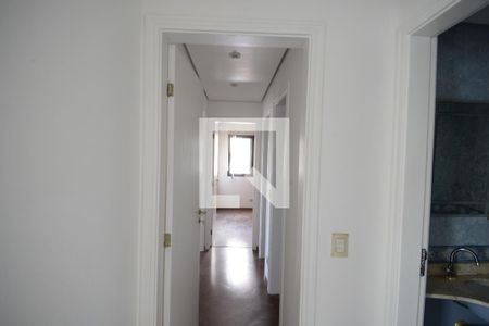 Corredor de apartamento para alugar com 3 quartos, 90m² em Vila Mariana, São Paulo
