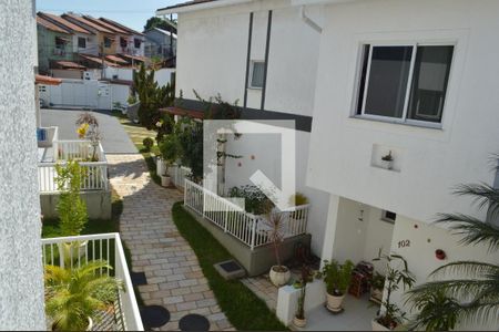 Vista da  Suíte  de casa de condomínio para alugar com 3 quartos, 88m² em Taquara, Rio de Janeiro