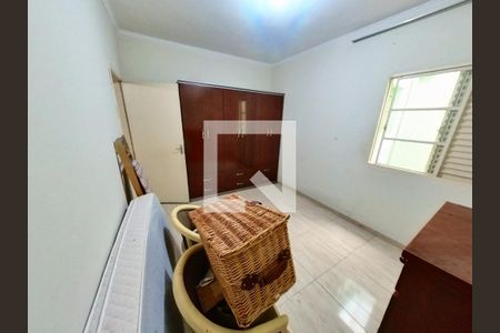Quarto 2 de casa para alugar com 2 quartos, 100m² em Vila Nina, São Paulo