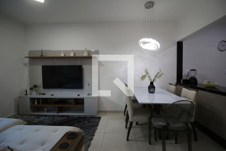 Sala de casa de condomínio à venda com 3 quartos, 170m² em Chácara Belenzinho, São Paulo