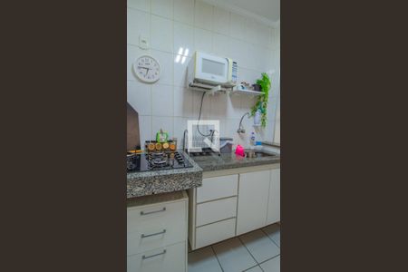 Cozinha de apartamento à venda com 2 quartos, 62m² em Jardim Pitangueiras I, Jundiaí