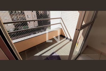 Sacada de apartamento para alugar com 2 quartos, 57m² em Bandeiras, Osasco