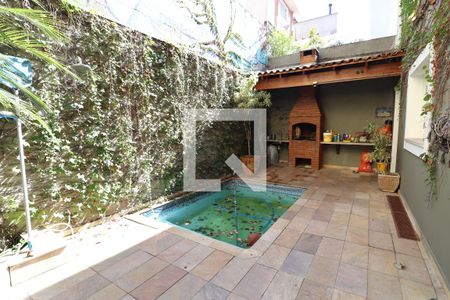 Piscina de casa para alugar com 4 quartos, 180m² em Sumarezinho, São Paulo