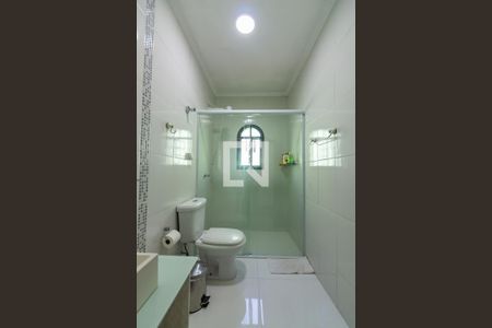 Banheiro da Suíte de casa à venda com 3 quartos, 238m² em Veloso, Osasco