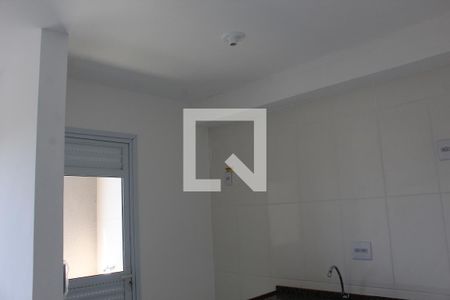 Sala/cozinha de apartamento para alugar com 2 quartos, 45m² em Jardim Pioneiro, Cotia