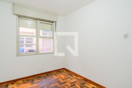 Quarto 2 de apartamento para alugar com 2 quartos, 50m² em Cristal, Porto Alegre