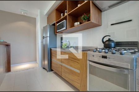 Apartamento à venda com 3 quartos, 55m² em Vila Sao Paulo, São Paulo