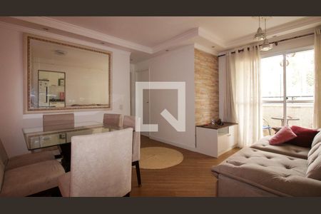 Sala de apartamento para alugar com 2 quartos, 55m² em Sítio da Figueira, São Paulo