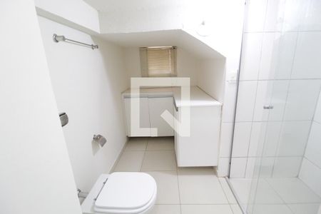 Banheiro de kitnet/studio para alugar com 1 quarto, 35m² em Lídice, Uberlândia