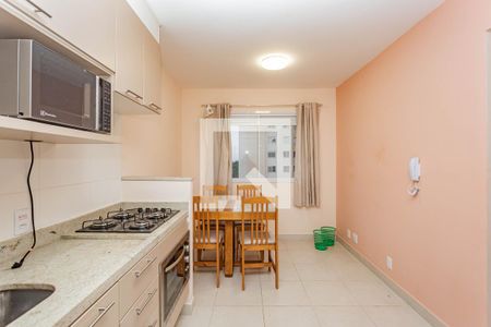 Sala/Cozinha de apartamento para alugar com 2 quartos, 32m² em Parque Fongaro, São Paulo