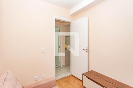 Quarto 2 de apartamento para alugar com 2 quartos, 32m² em Parque Fongaro, São Paulo