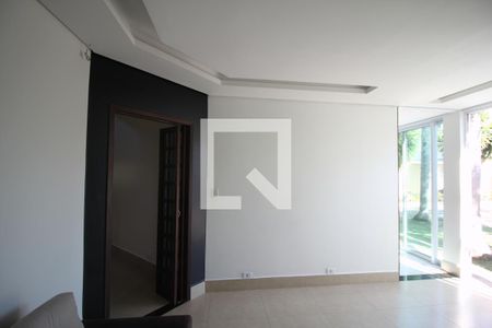 Sala de Inverno de casa para alugar com 4 quartos, 300m² em Chácara Meyer, São Paulo