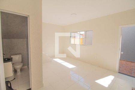 Sala de casa de condomínio para alugar com 3 quartos, 79m² em Cidade São Mateus, São Paulo