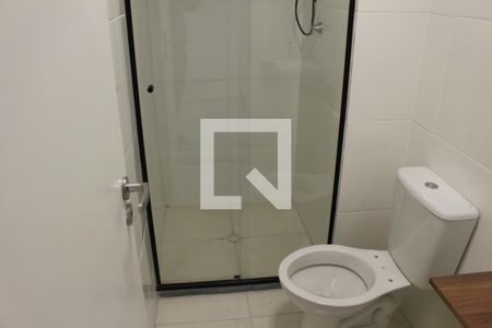 Banheiro de apartamento à venda com 1 quarto, 24m² em Vila Prudente, São Paulo