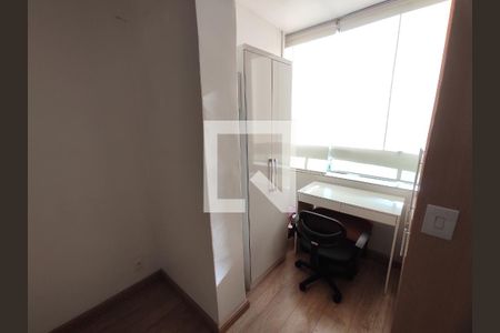Quarto / Persiana fechada de apartamento para alugar com 1 quarto, 44m² em Água Branca, São Paulo